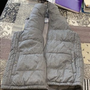 Old navy vest never worn!